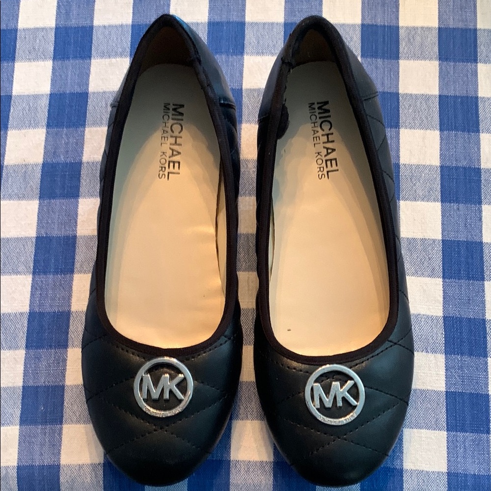 Michael Kors Black Quilted Flats with Silver Logo Faye size4